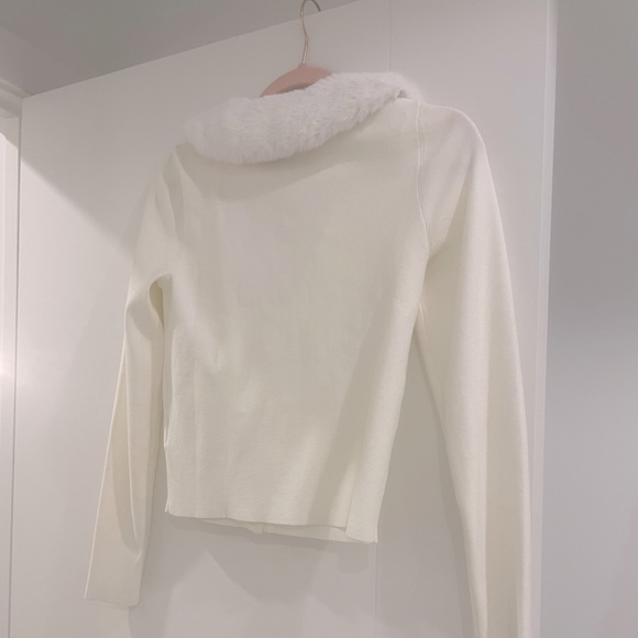 Sunday Best - Faux Fur Top - Picture 3 of 4